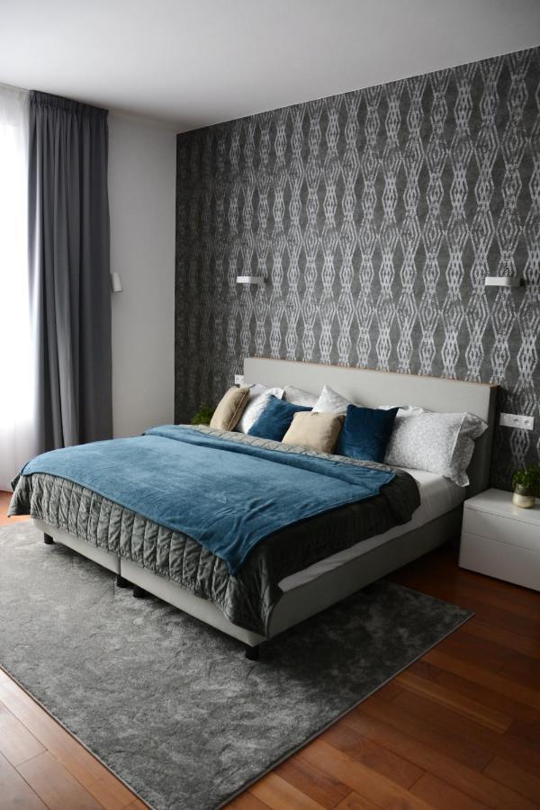 Premium Apartment Near Banska Bystrica Square With Two Big Bedrooms Exterior photo